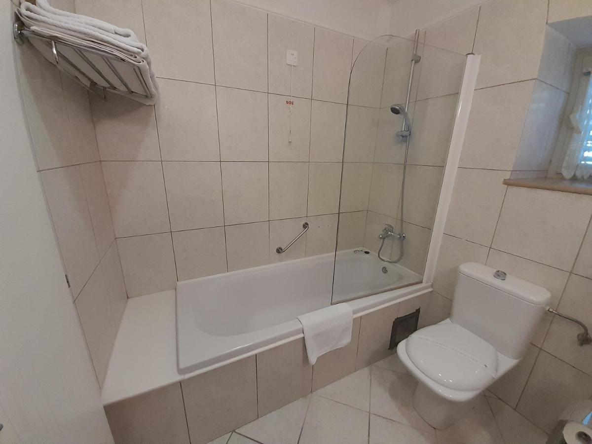 מליני Aparthotel Plat מראה חיצוני תמונה
