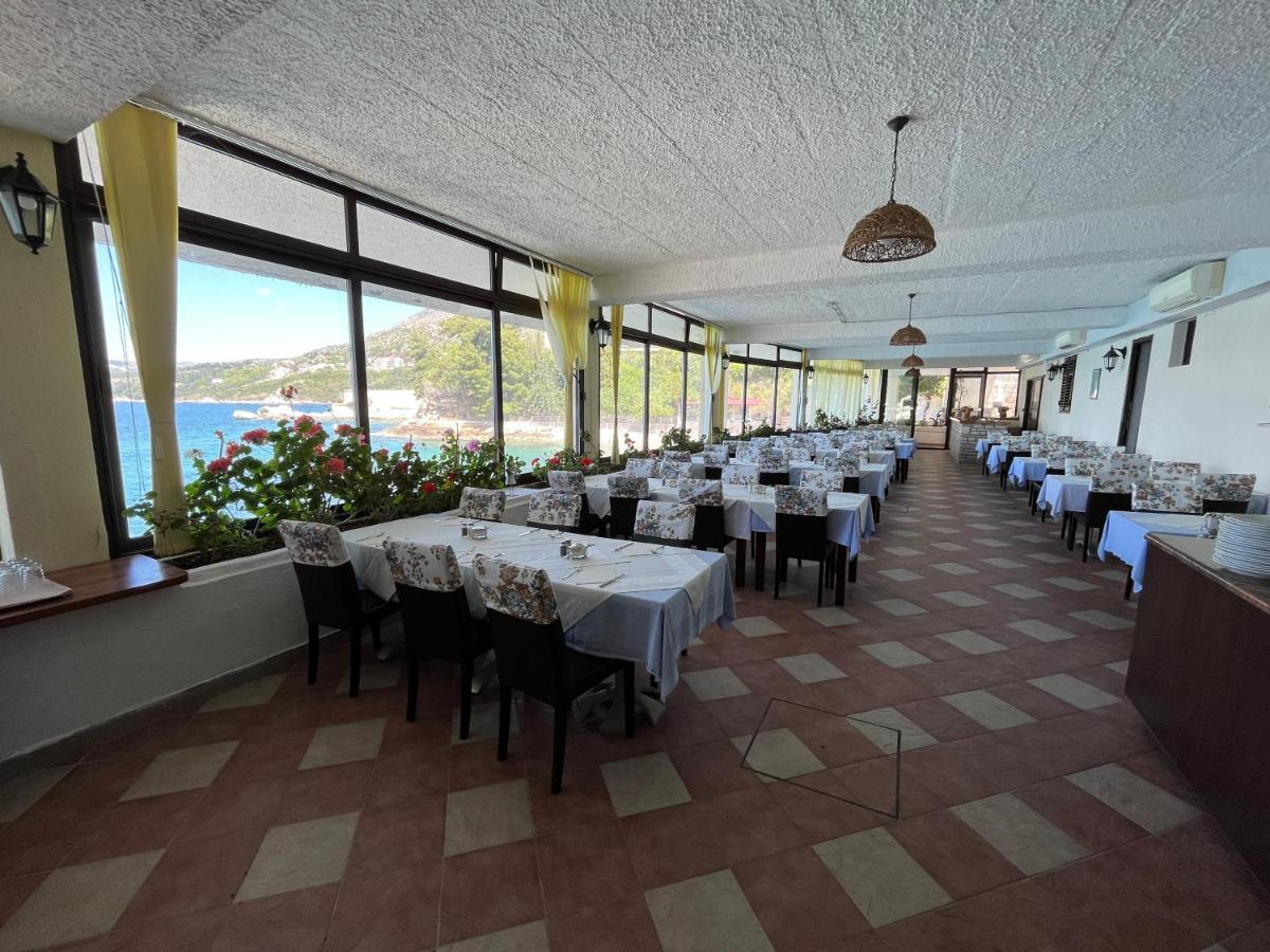 מליני Aparthotel Plat מראה חיצוני תמונה
